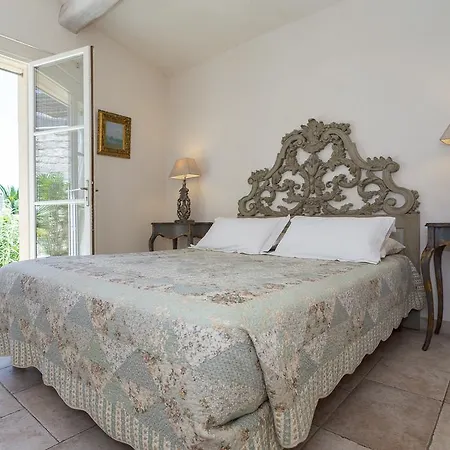 Mas De La Coste Bed & Breakfast Fayence
