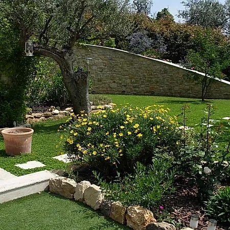Mas De La Coste Bed & Breakfast *